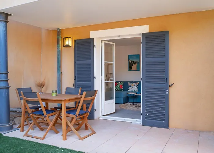 Charming In Le Clos Des Sarments